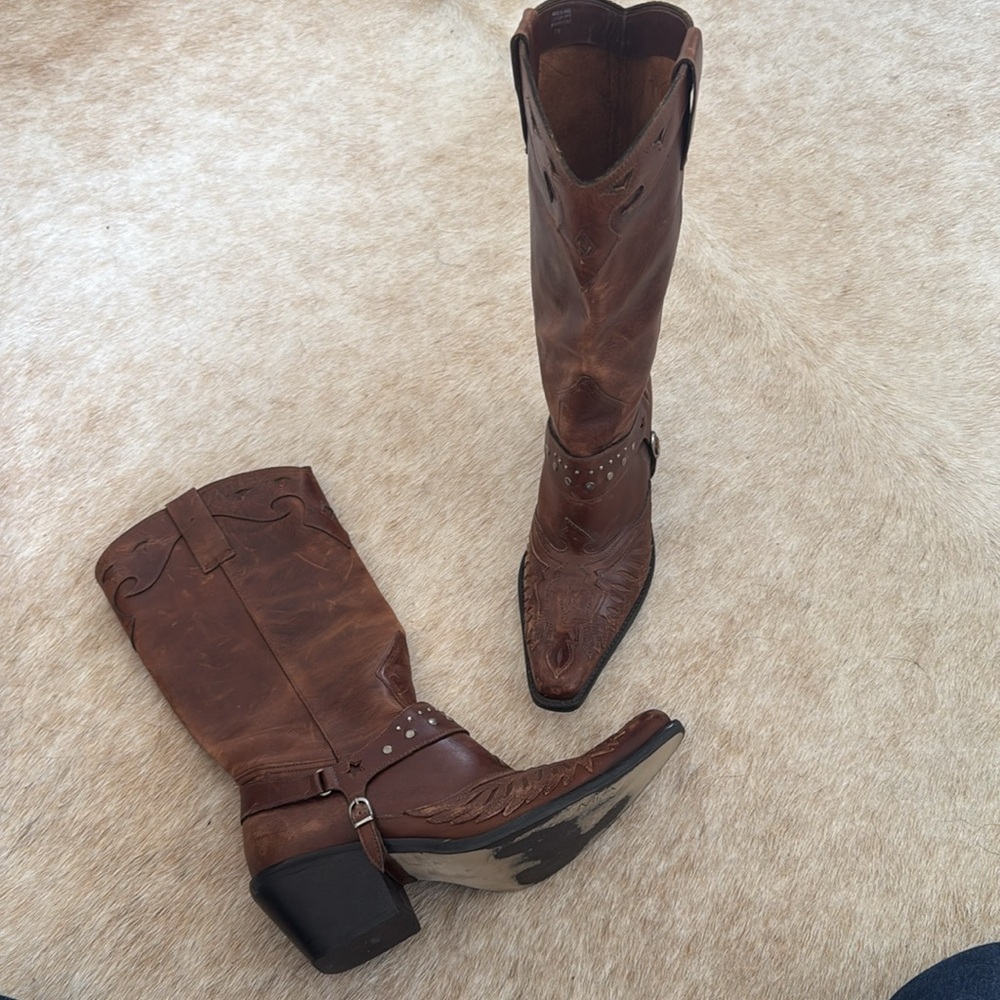 MIA Brown Western Heeled Leather Cowboy Boots